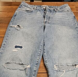 American Eagle "Mom" Distressed  Jeans